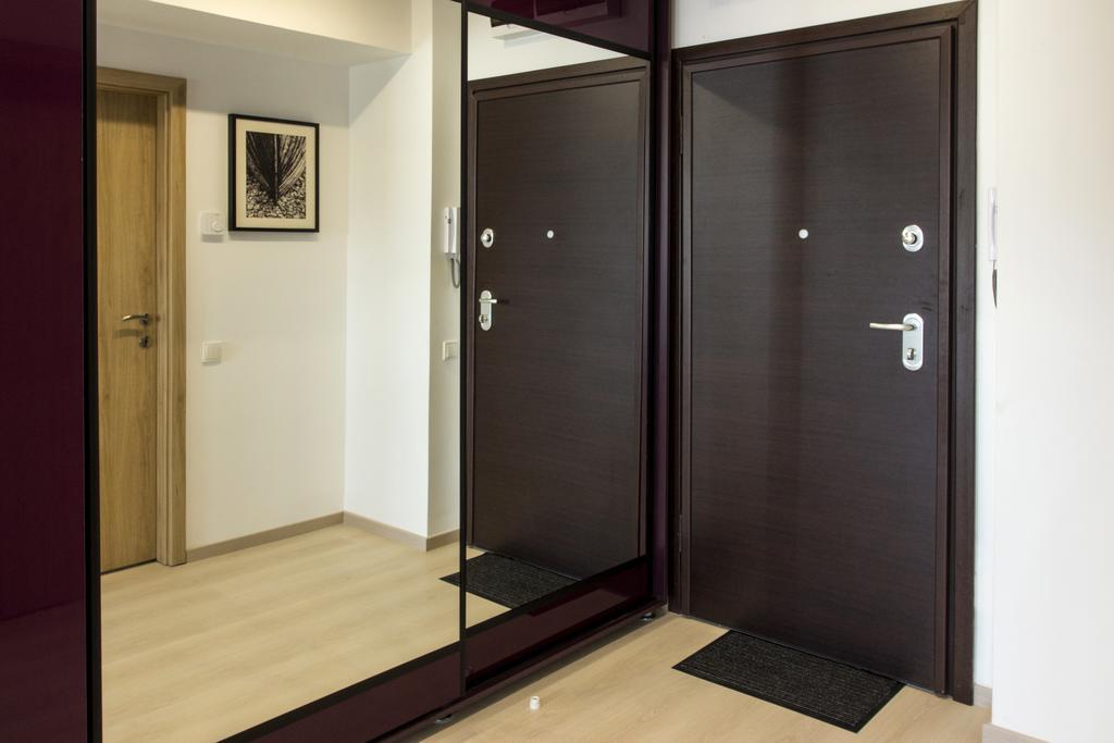 Studio R By Mrg Apartments Бухарест Екстер'єр фото