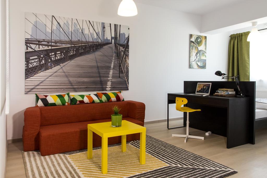Studio R By Mrg Apartments Бухарест Екстер'єр фото